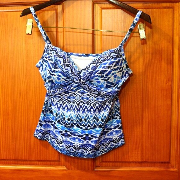 LA Blanca Blue Oasis Over the Shoulder Ikat Print Swim Tank Top US 2 - Picture 12 of 12